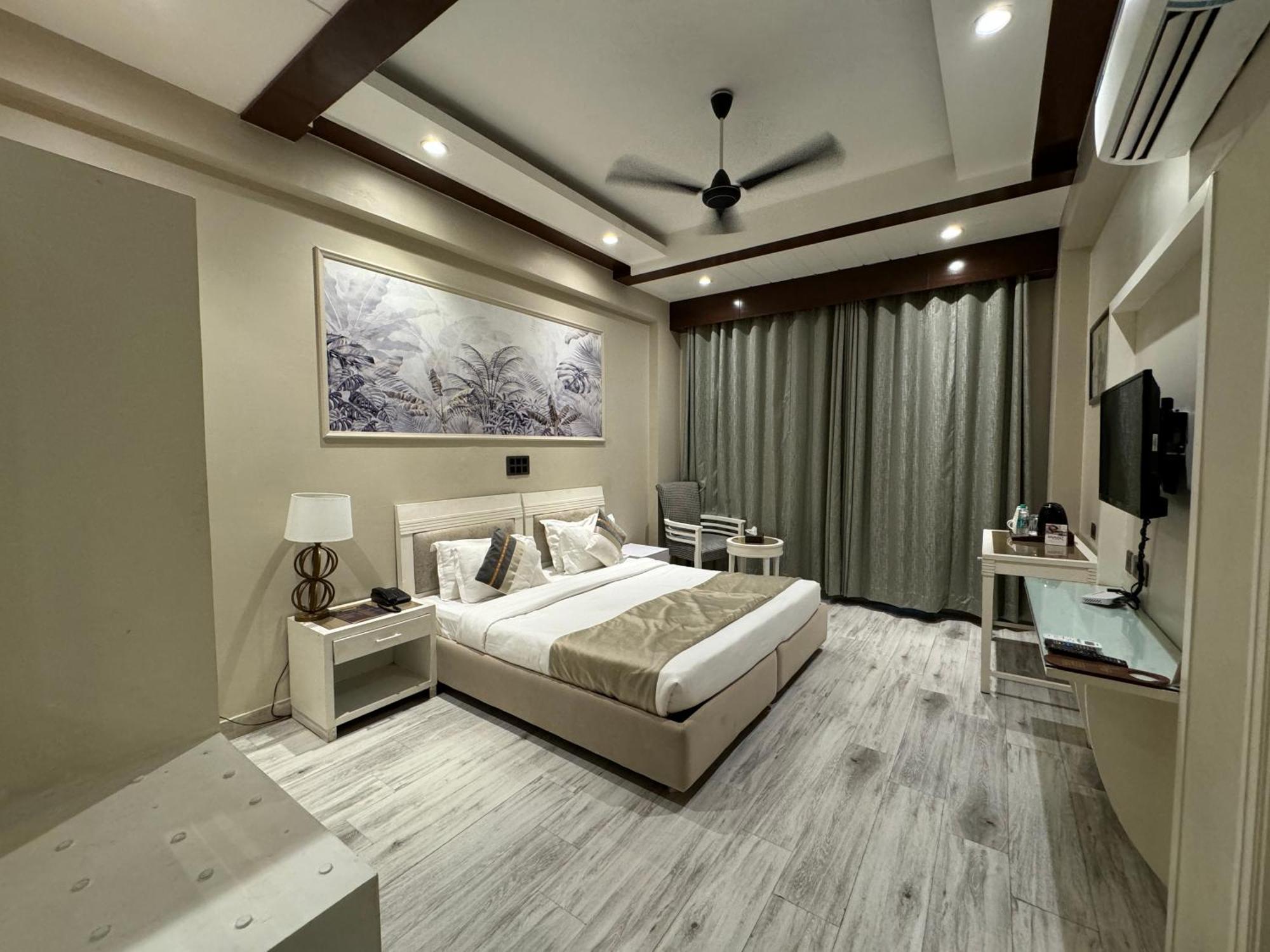 Skon Boutique By Orion Hotels New Delhi Exterior foto