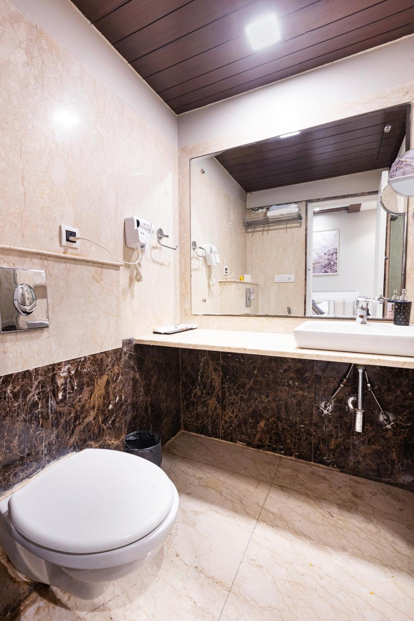 Skon Boutique By Orion Hotels New Delhi Exterior foto